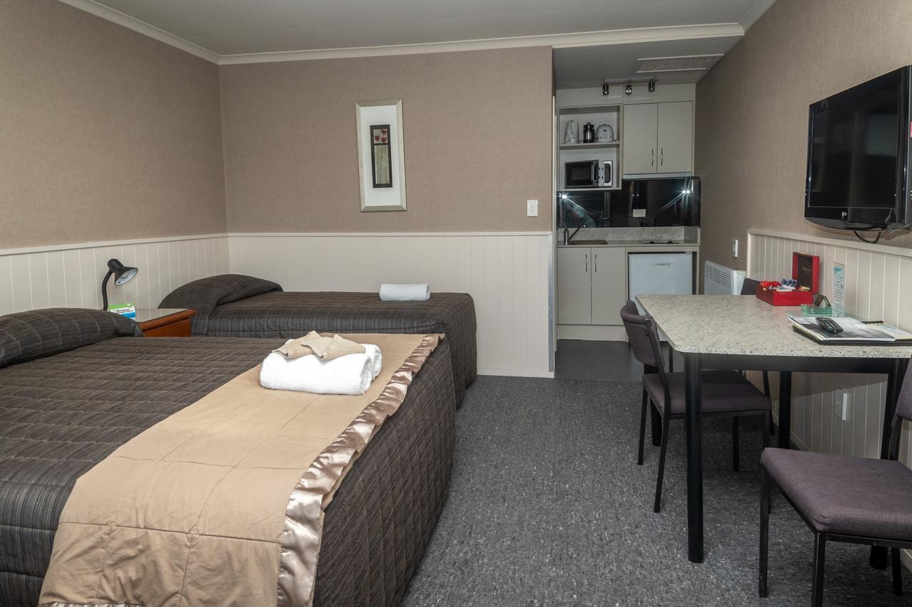 Te Anau Top 10 Holiday Park And Motels Экстерьер фото